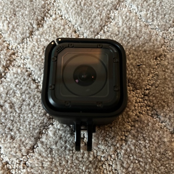 GoPro HERO Session + Bundle - Picture 4 of 10